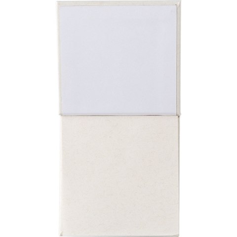 Mały notatnik z kartonu po mleku