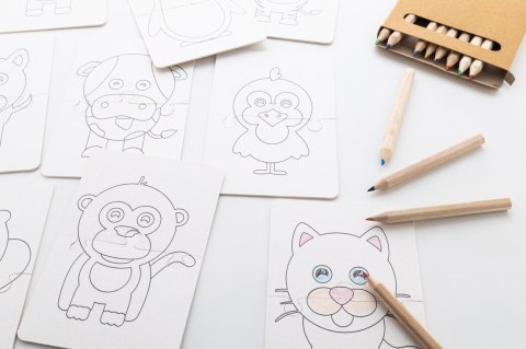 Niestandardowe puzzle do kolorowania