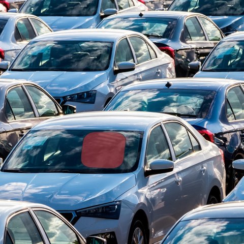 Osłona przeciwsłoneczna do samochodu, składana