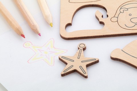 Ravya świąteczna gra, kolorowanka i dopasowyanie symbooli świątecznych