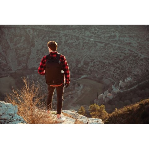 Bobby Explore plecak chroniący przed kieszonkowcami