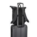 OSASCO BPACK. Plecak typu roll top z zamkiem błyskawicznym, który umożliwia zwinięcie górnej części w celu dopasowania do objęto