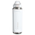 Termoizolowany bidon na wodę Stanley Classic Wellspring 710 ml wykonany z recyklingowanej stali nierdzewnej biały