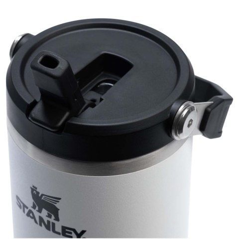 Stanley IceFlow™ 2.0 termoizolowany kubek ze stali nierdzewnej, pojemność 890 ml, z odchylaną słomką biały