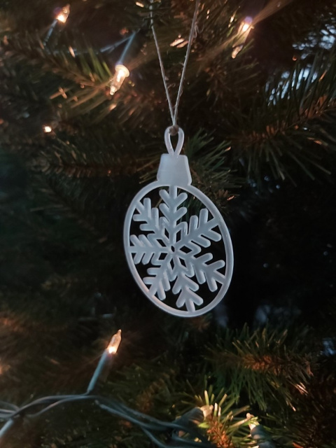 Bombki choinkowe z pleksy 2 mm 16 szt.