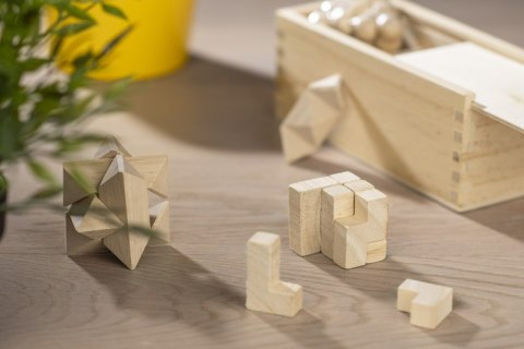 Zestaw trzech układanek TRICKY