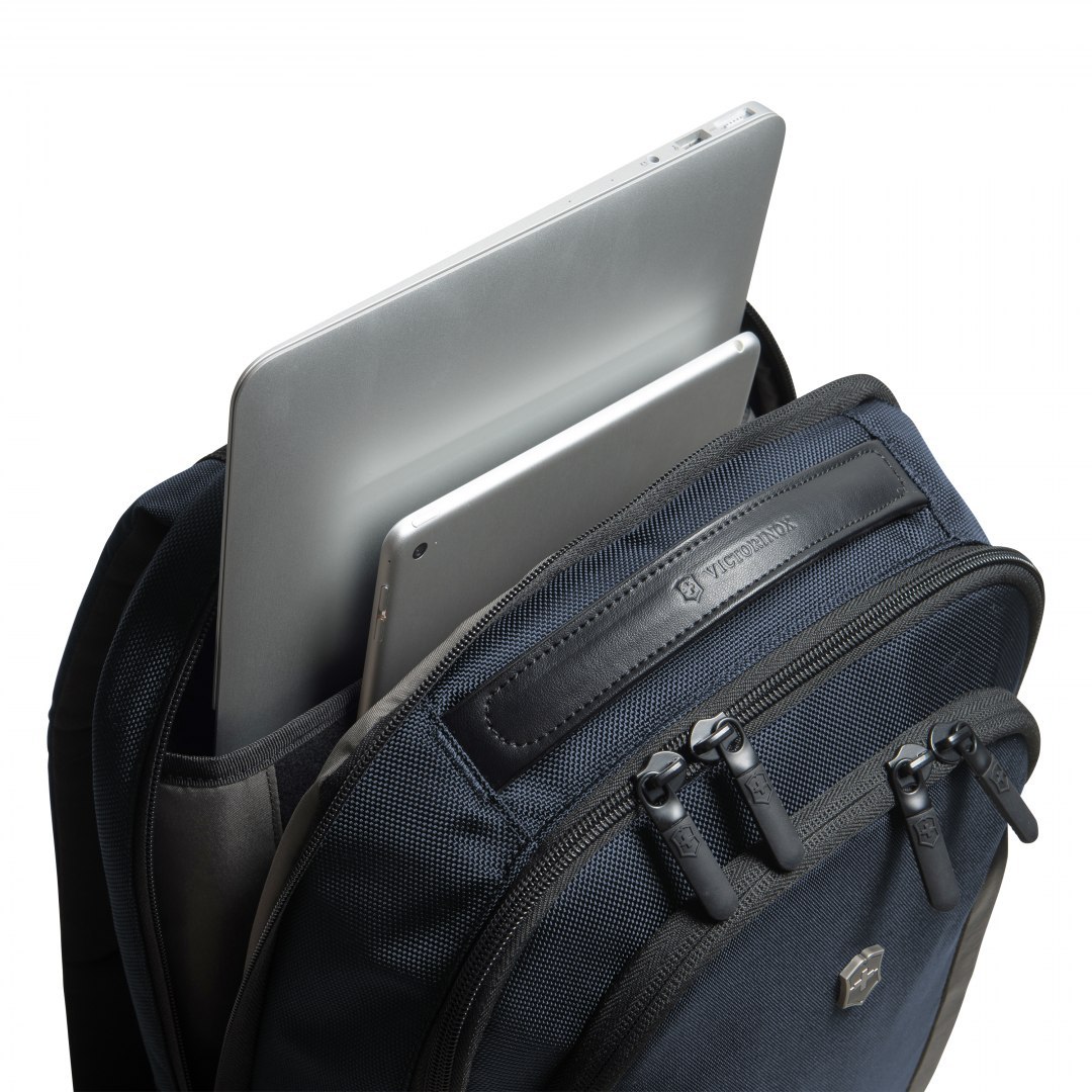 Kompaktowy plecak na laptopa kolor granatowy