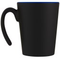 Kubek ceramiczny Oli o pojemności 360 ml z uchwytem niebieski, czarny