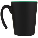 Kubek ceramiczny Oli o pojemności 360 ml z uchwytem zielony, czarny